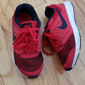 Boys NIKE Red/Black Sneakers